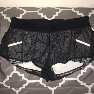 Lululemon short 💲closeout!!💲